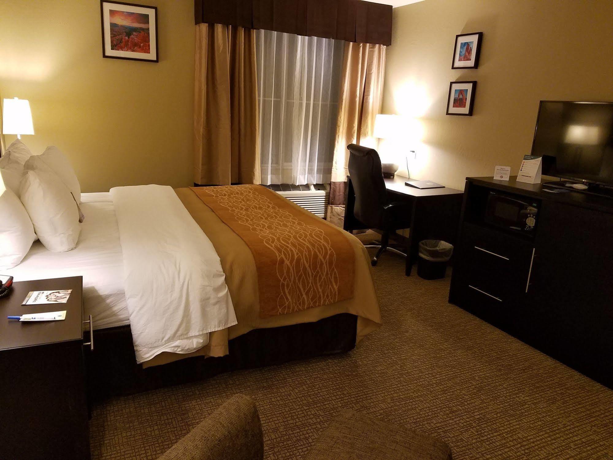 Comfort Inn & Suites Vernal - National Monument Area Εξωτερικό φωτογραφία